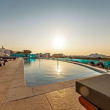 Nilea Island Living